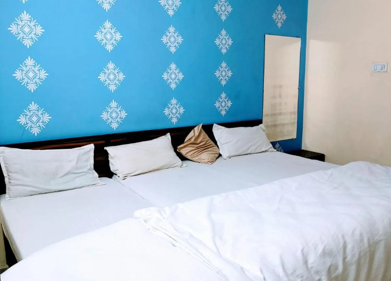 Goroomgo Shivay Guest House Varanasi - Jantar Mantar Mandir-900M
