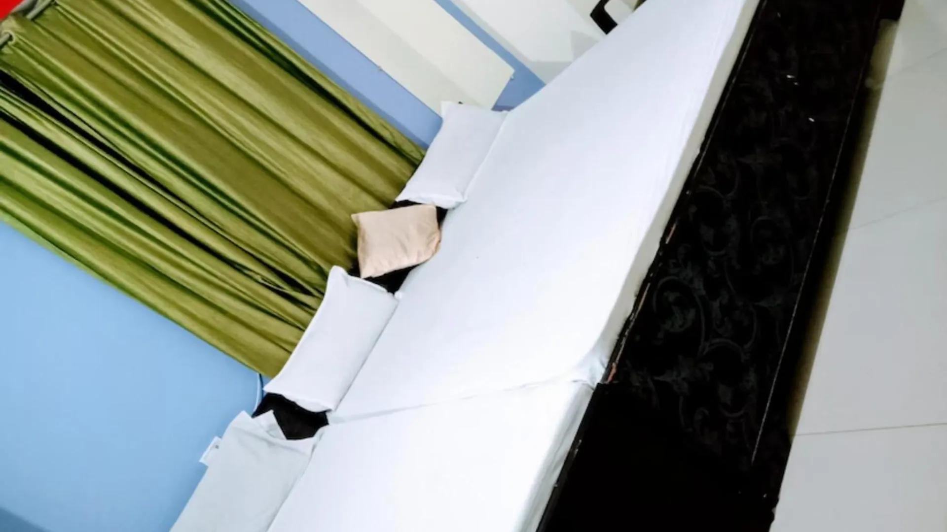 Goroomgo Shivay Guest House Varanasi - Jantar Mantar Mandir-900M
